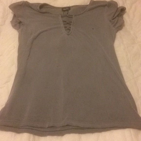 T-shirt - Picture 1 of 2